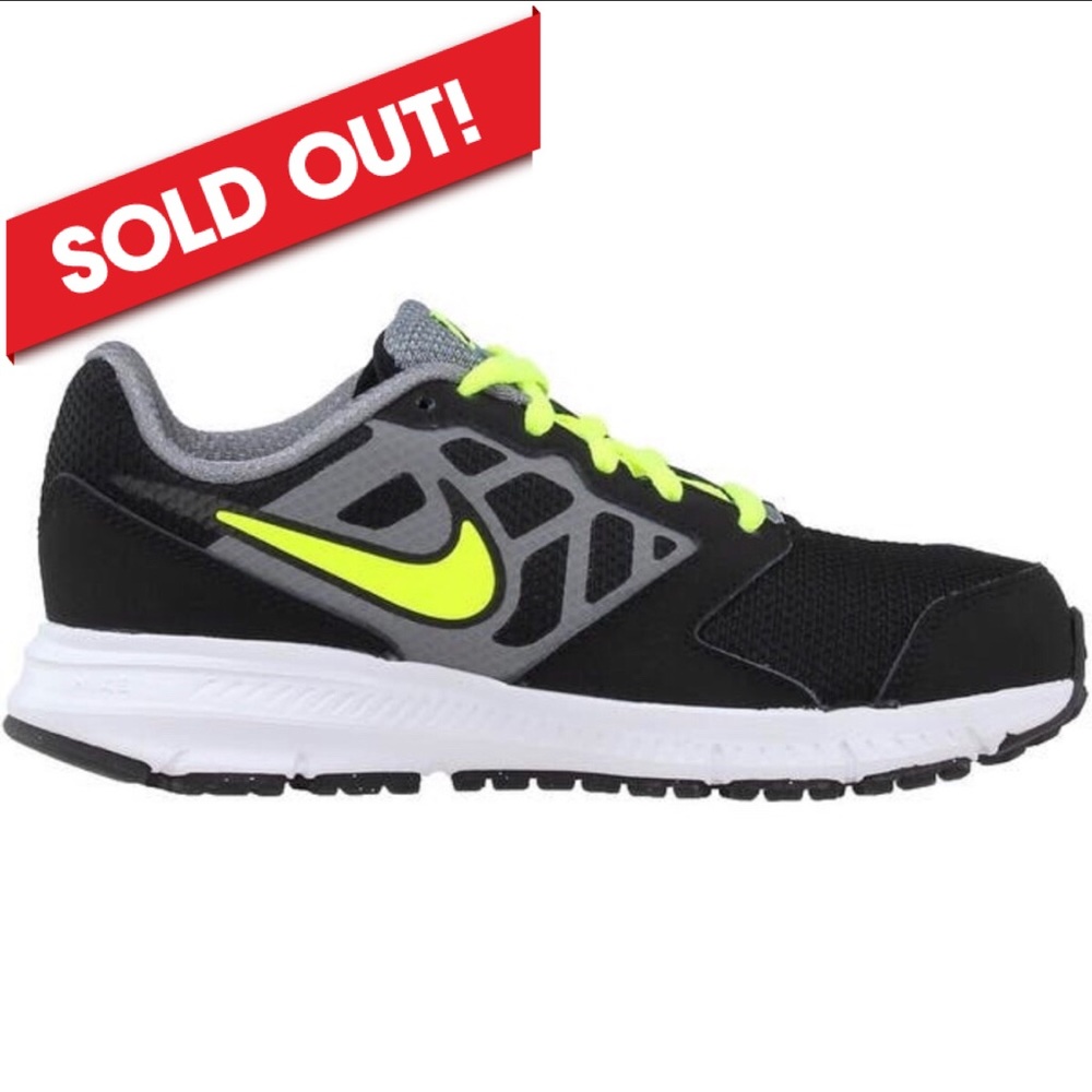 NIKE “DOWN SHIFTER 6” Athletic Gym Shoes Size 7Y